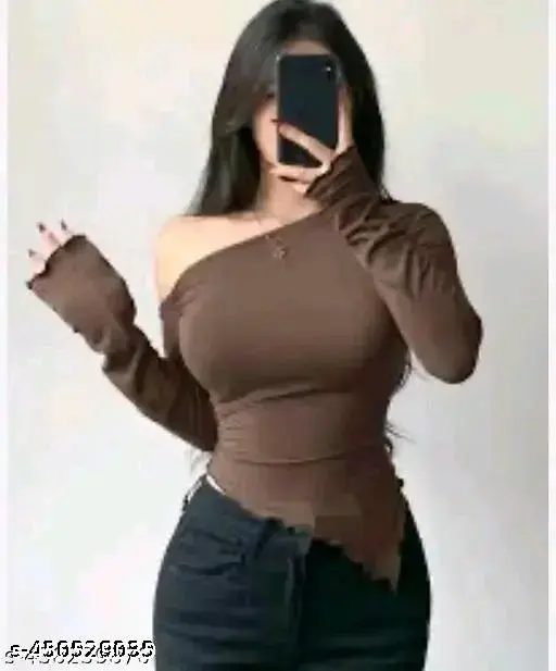 Pritty glamorous women top & tonic