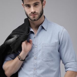 The Lifestyle Co Men Light Blue Solid Regular Fit Chambray Casual Shirt